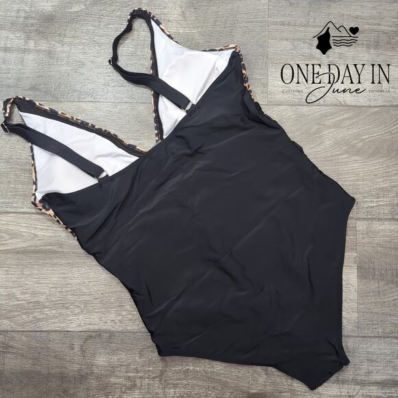 CharmLeaks Plus Size Mesh Cut Out One Piece Swimsuit Size XXL - Picture 4 of 4